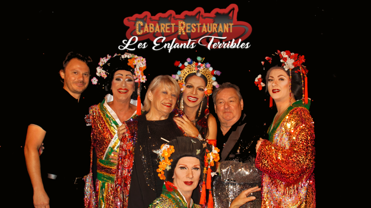 Troupe complète artistes transformistes final